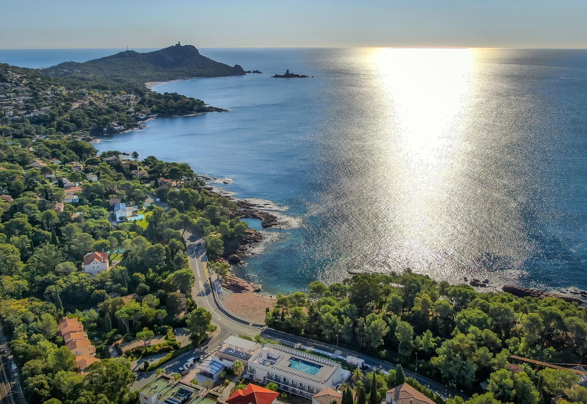 Отель Sowell Family Riviera Сен-Рафаэль Экстерьер фото
